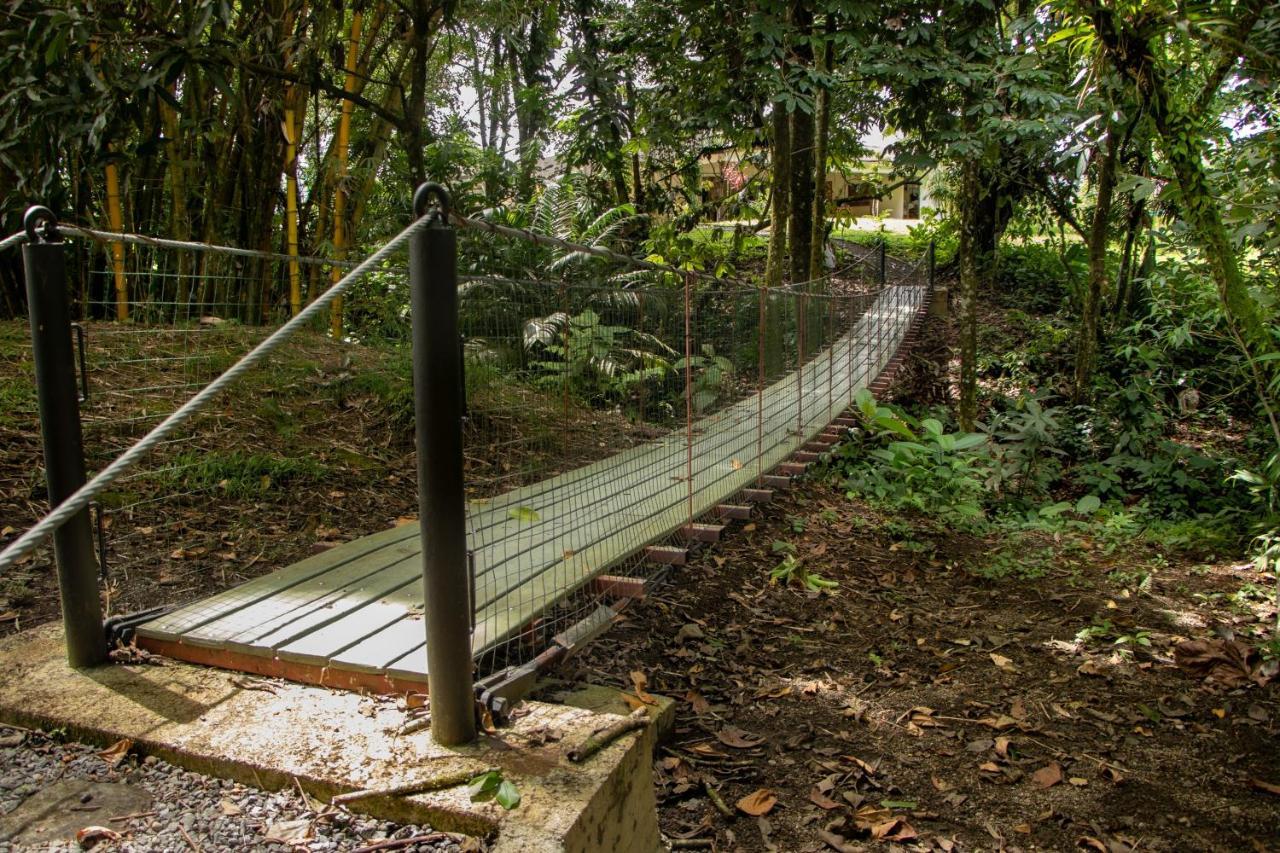 Confort Arenal La Fortuna Buitenkant foto